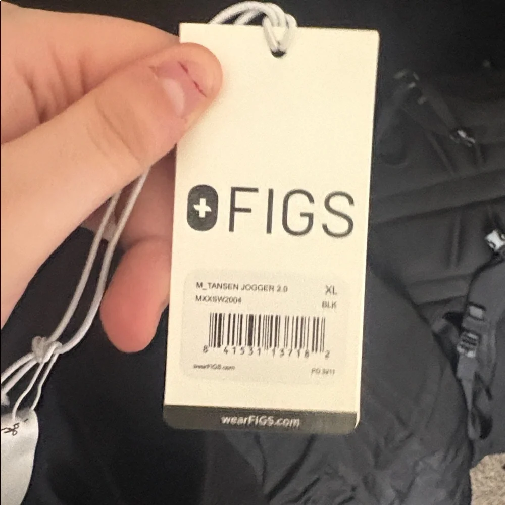 NWT FIGS Men’s Tansen Jogger 2.0 in Black Size XL
